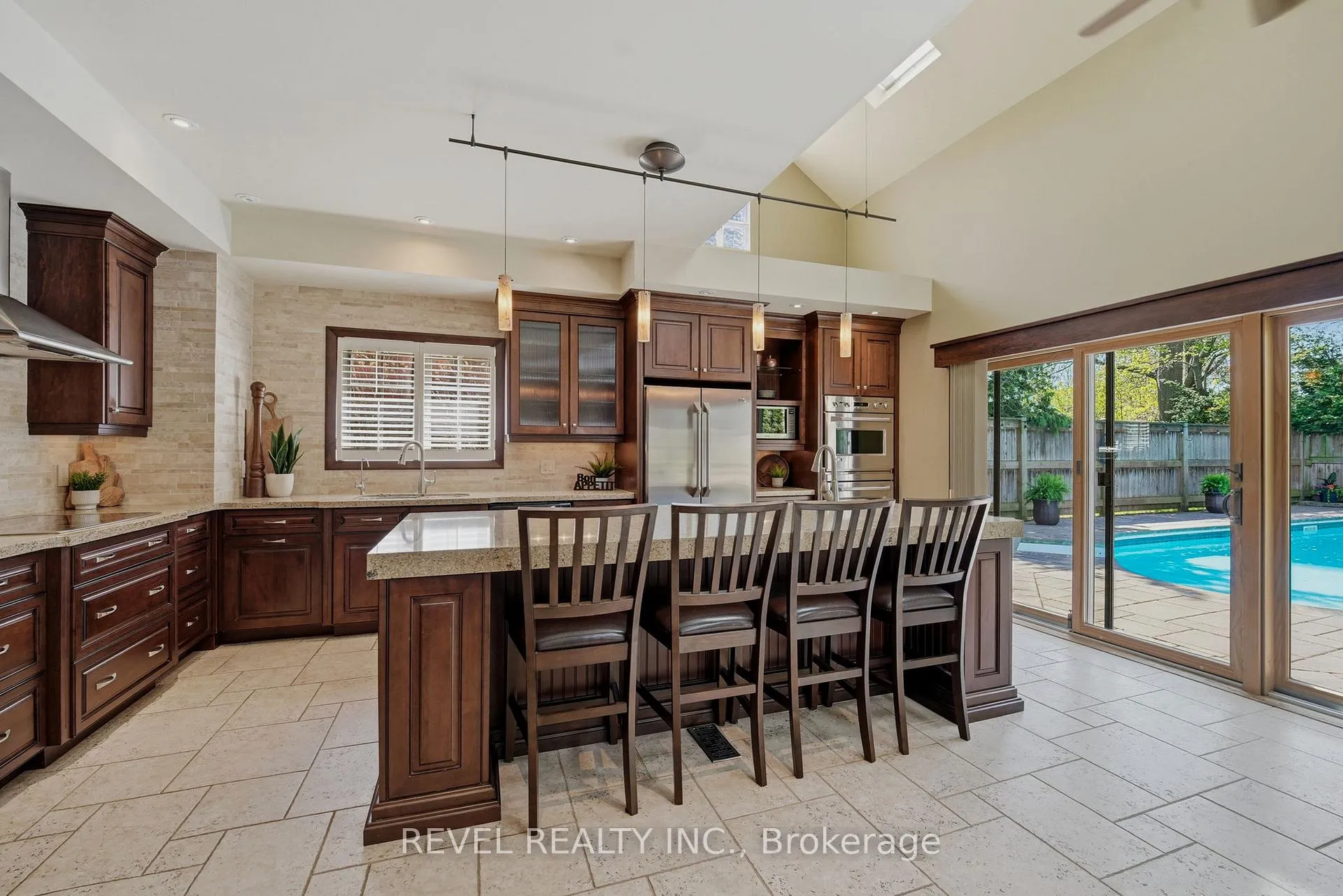 Photo 8 of 63 Millbridge Crescent, Pelham, Fonthill — HOMEH