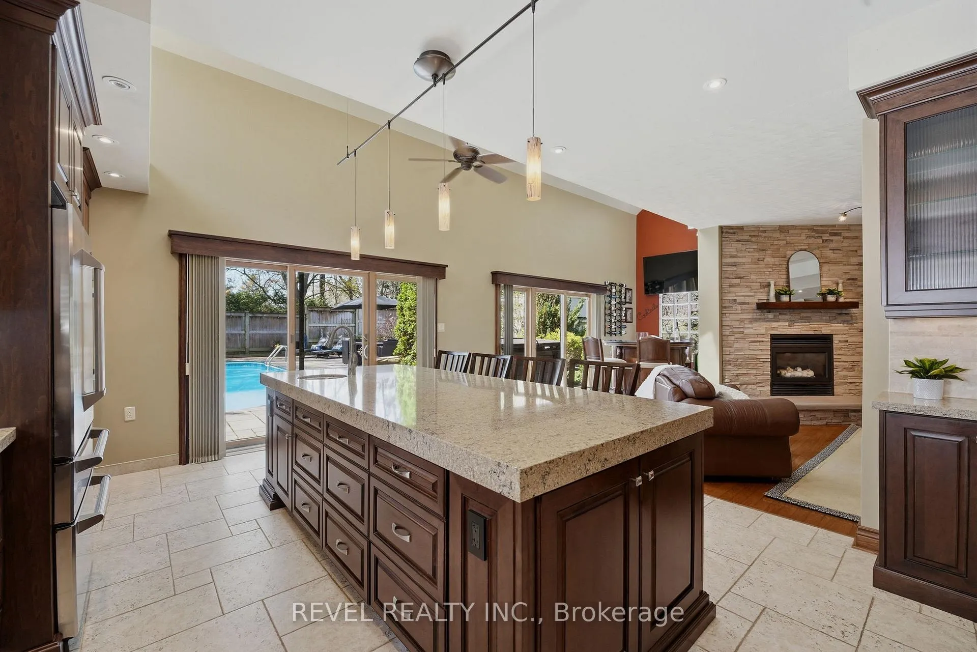 Photo 10 of 63 Millbridge Crescent, Pelham, Fonthill — HOMEH