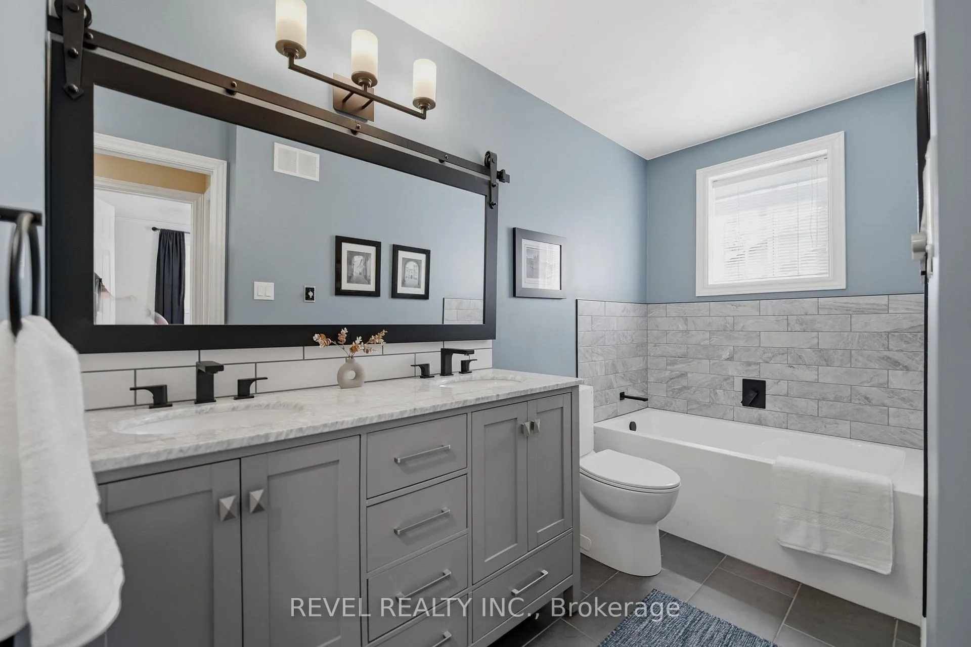 Photo 24 of 63 Millbridge Crescent, Pelham, Fonthill — HOMEH