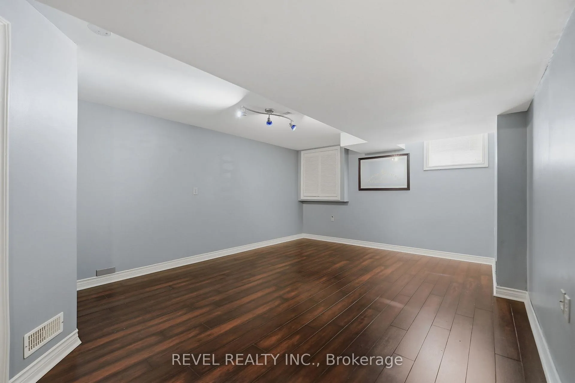 Photo 26 of 63 Millbridge Crescent, Pelham, Fonthill — HOMEH