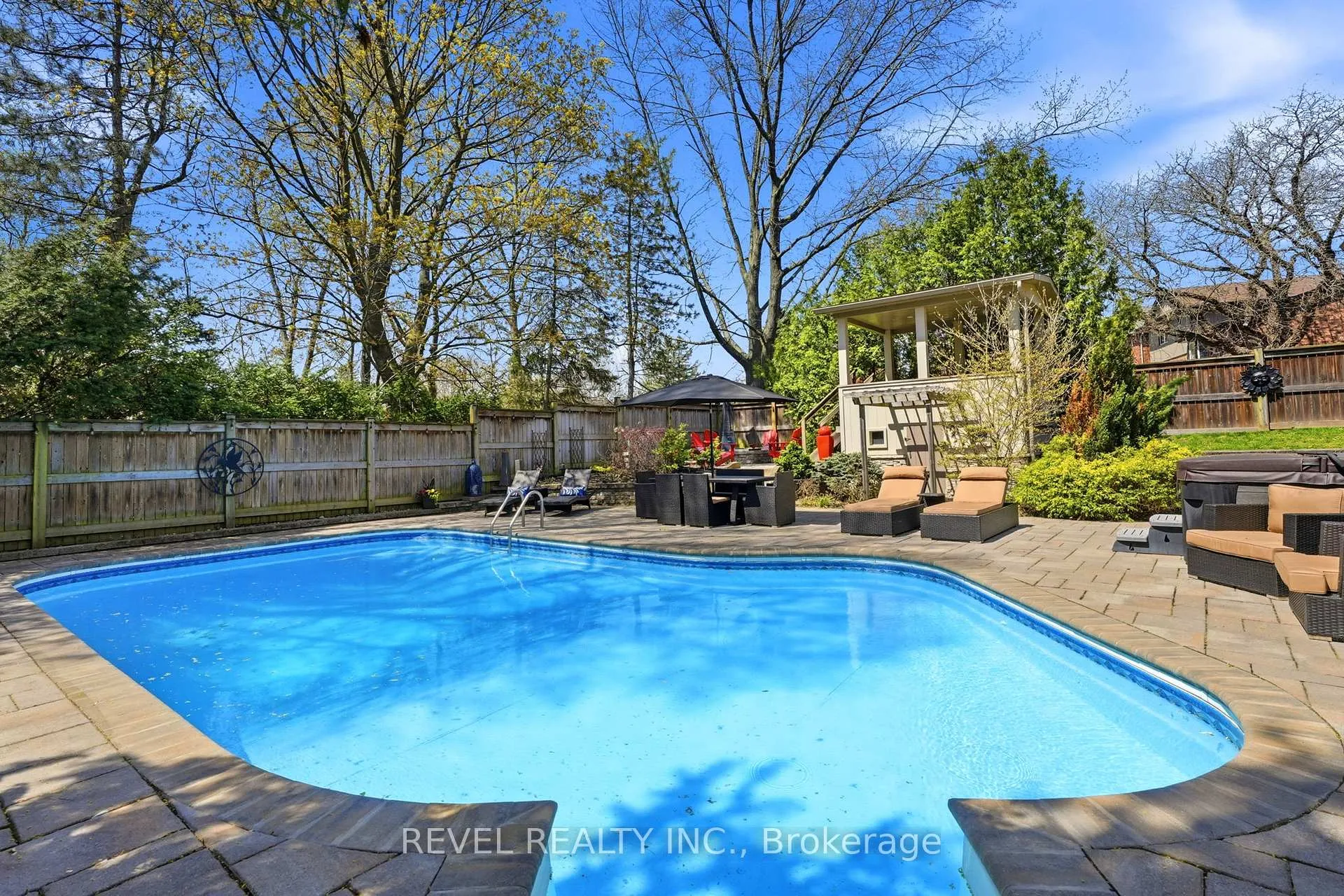 Photo 27 of 63 Millbridge Crescent, Pelham, Fonthill — HOMEH