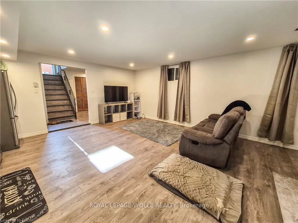 Photo 5 of Unit B, 11 Duncairn Avenue, Kitchener — HOMEH