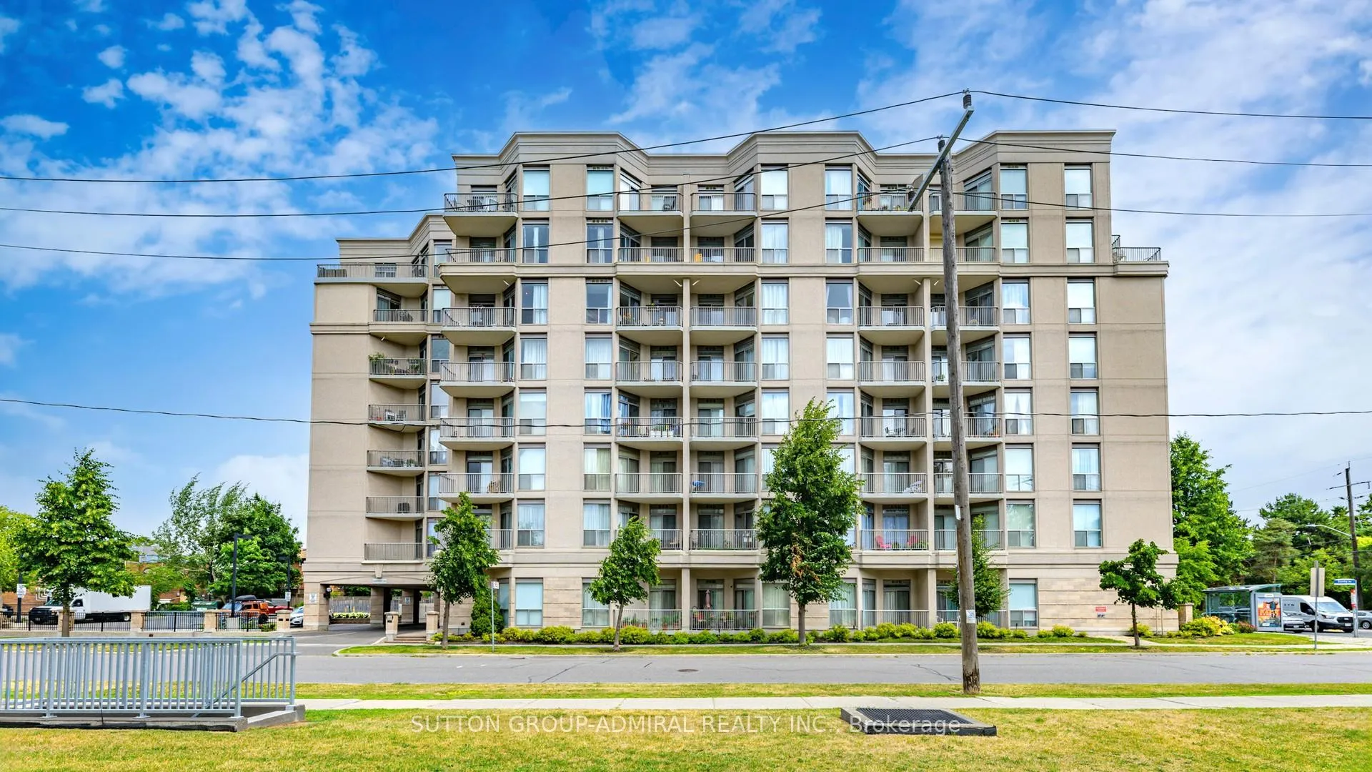 Photo 2 of Unit 707, 4200 Bathurst Street, North York, Clanton Park — HOMEH