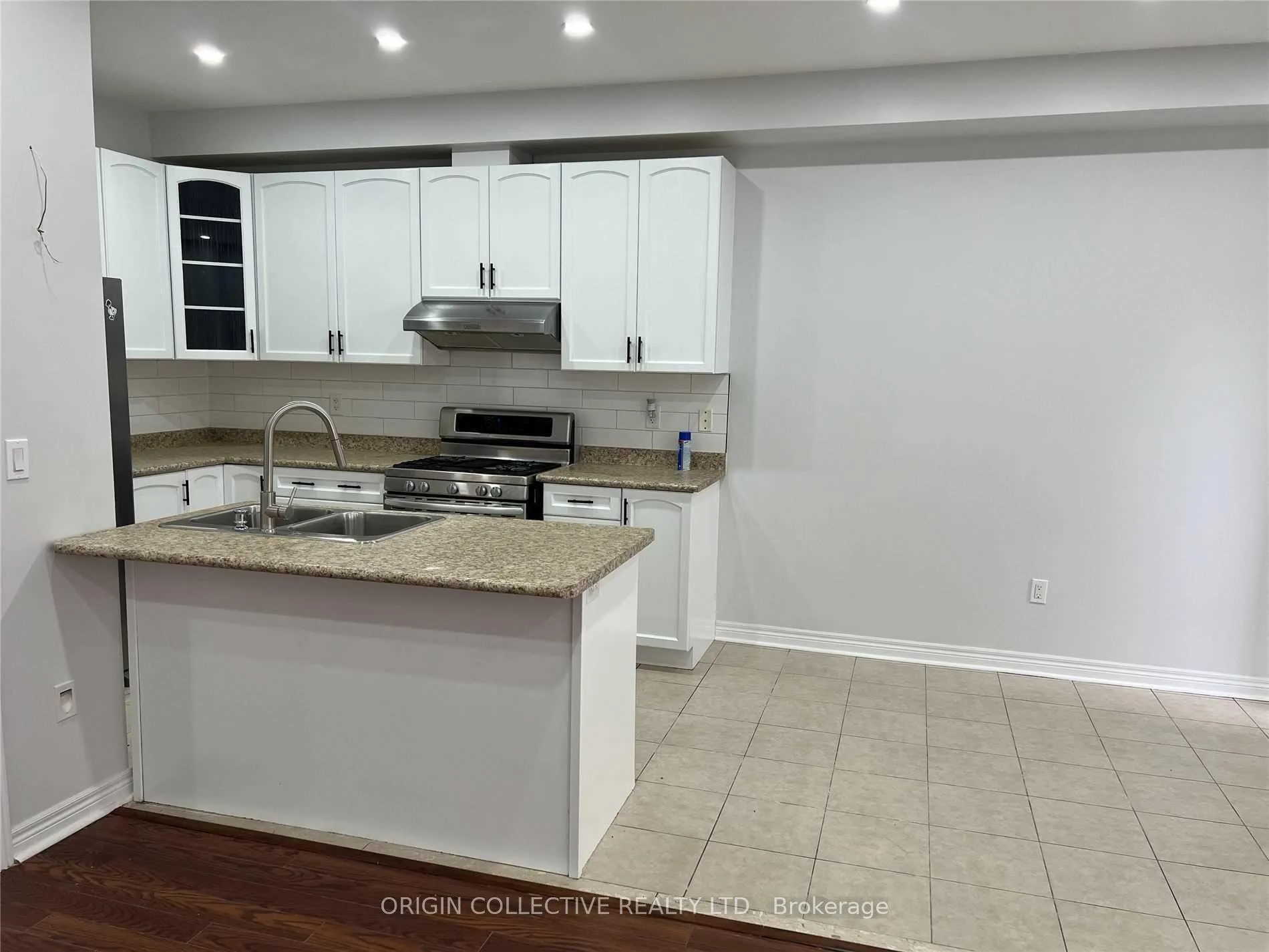 Photo 5 of 74 Clearfield Dr S, Brampton, Bram East — HOMEH