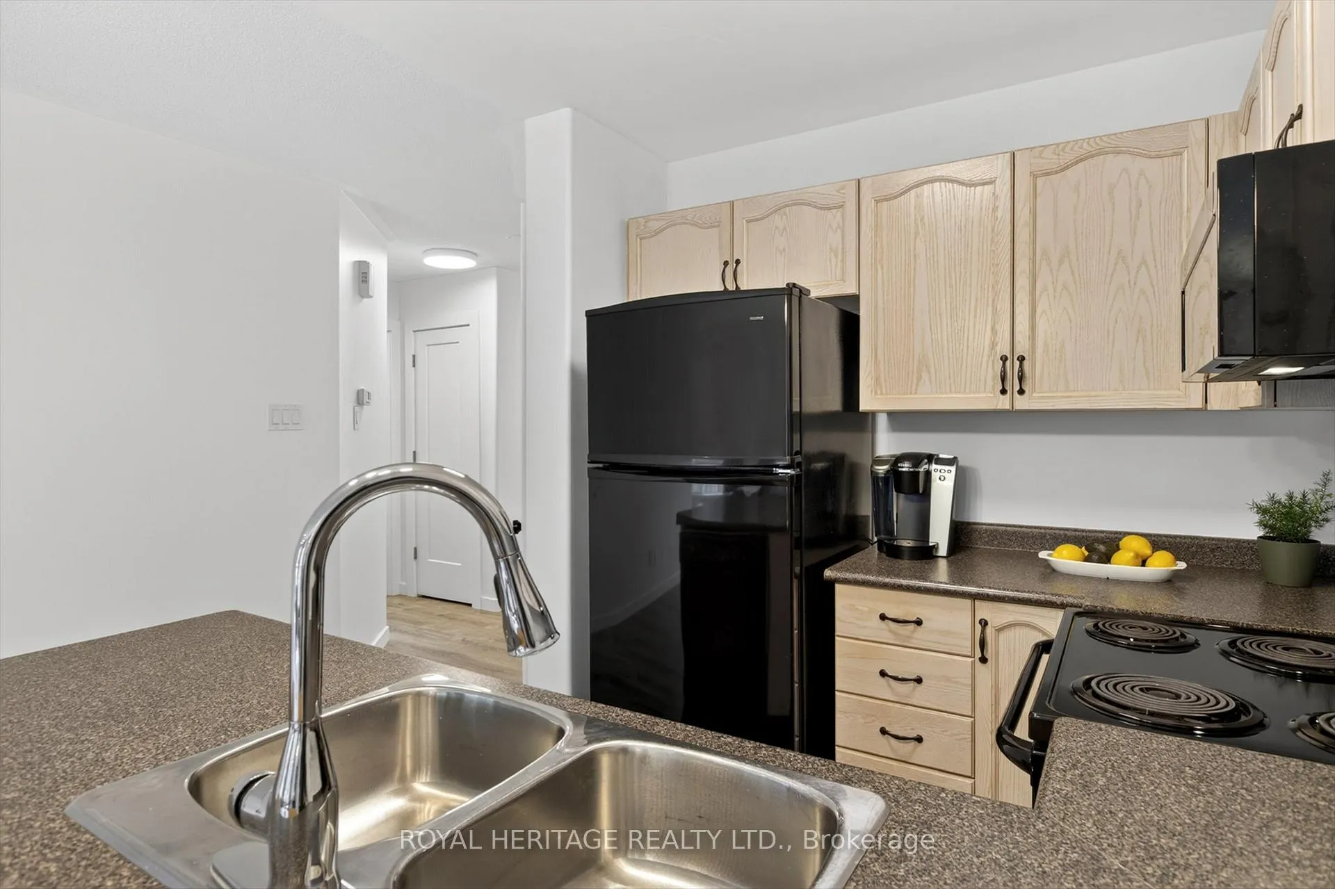 Photo 9 of 26 Stonebridge Court, Peterborough, Otonabee Ward 1 — HOMEH