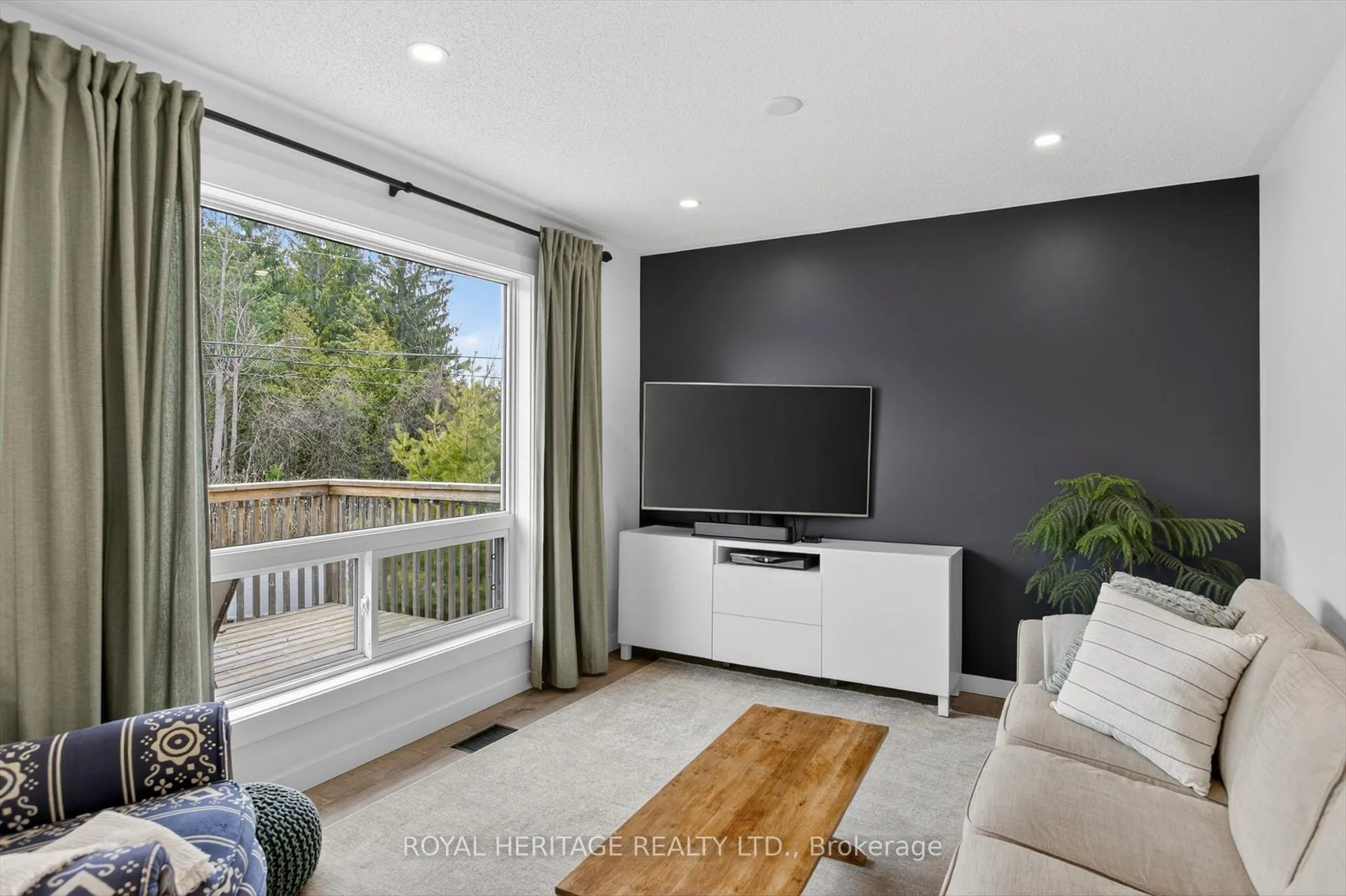 Photo 13 of 26 Stonebridge Court, Peterborough, Otonabee Ward 1 — HOMEH