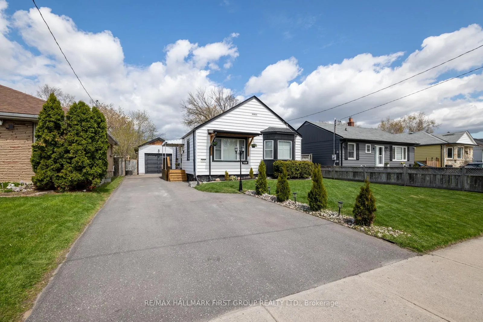 Photo 4 of 436 Fairleigh Avenue, Oshawa, McLaughlin — HOMEH