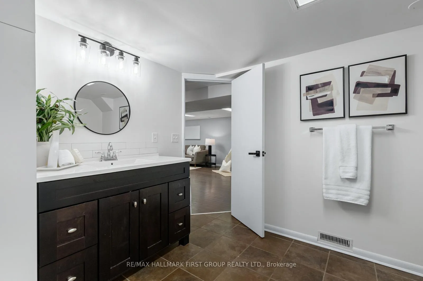 Photo 33 of 436 Fairleigh Avenue, Oshawa, McLaughlin — HOMEH