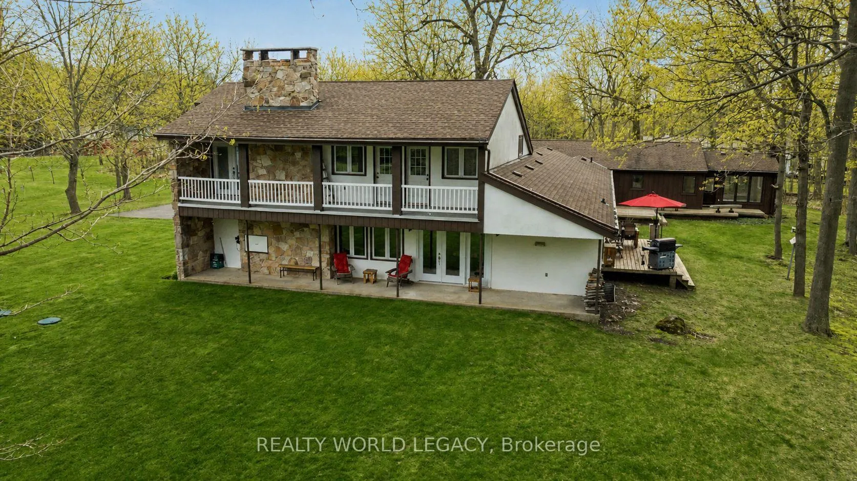 Photo 6 of 2236 Centre Road, Hamilton, Rural Flamborough — HOMEH