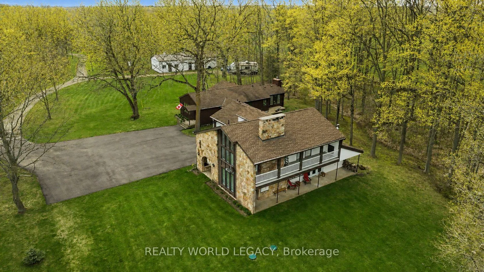 Photo 7 of 2236 Centre Road, Hamilton, Rural Flamborough — HOMEH