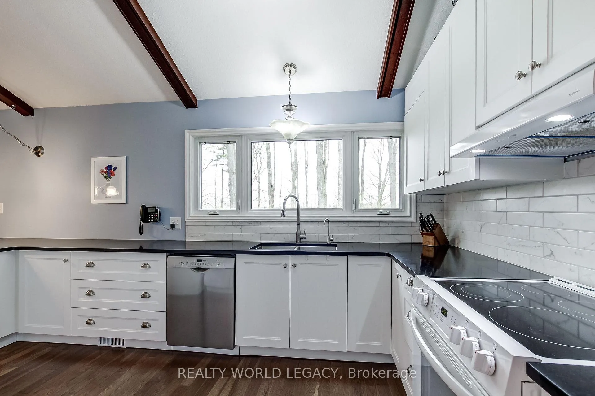 Photo 10 of 2236 Centre Road, Hamilton, Rural Flamborough — HOMEH