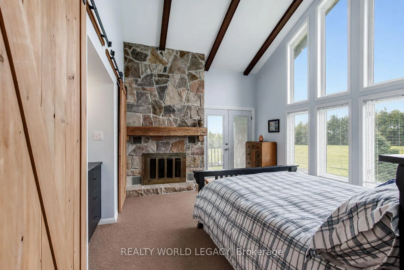 Photo 18 of 2236 Centre Road, Hamilton, Rural Flamborough — HOMEH