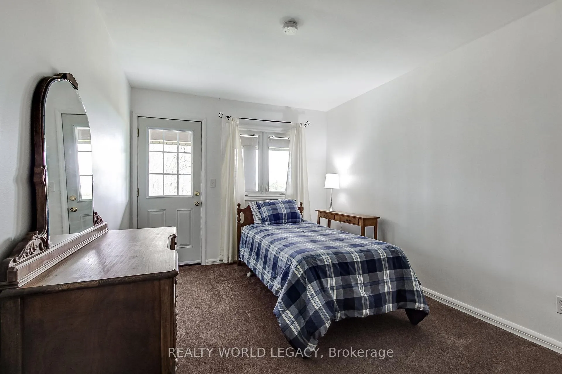 Photo 25 of 2236 Centre Road, Hamilton, Rural Flamborough — HOMEH