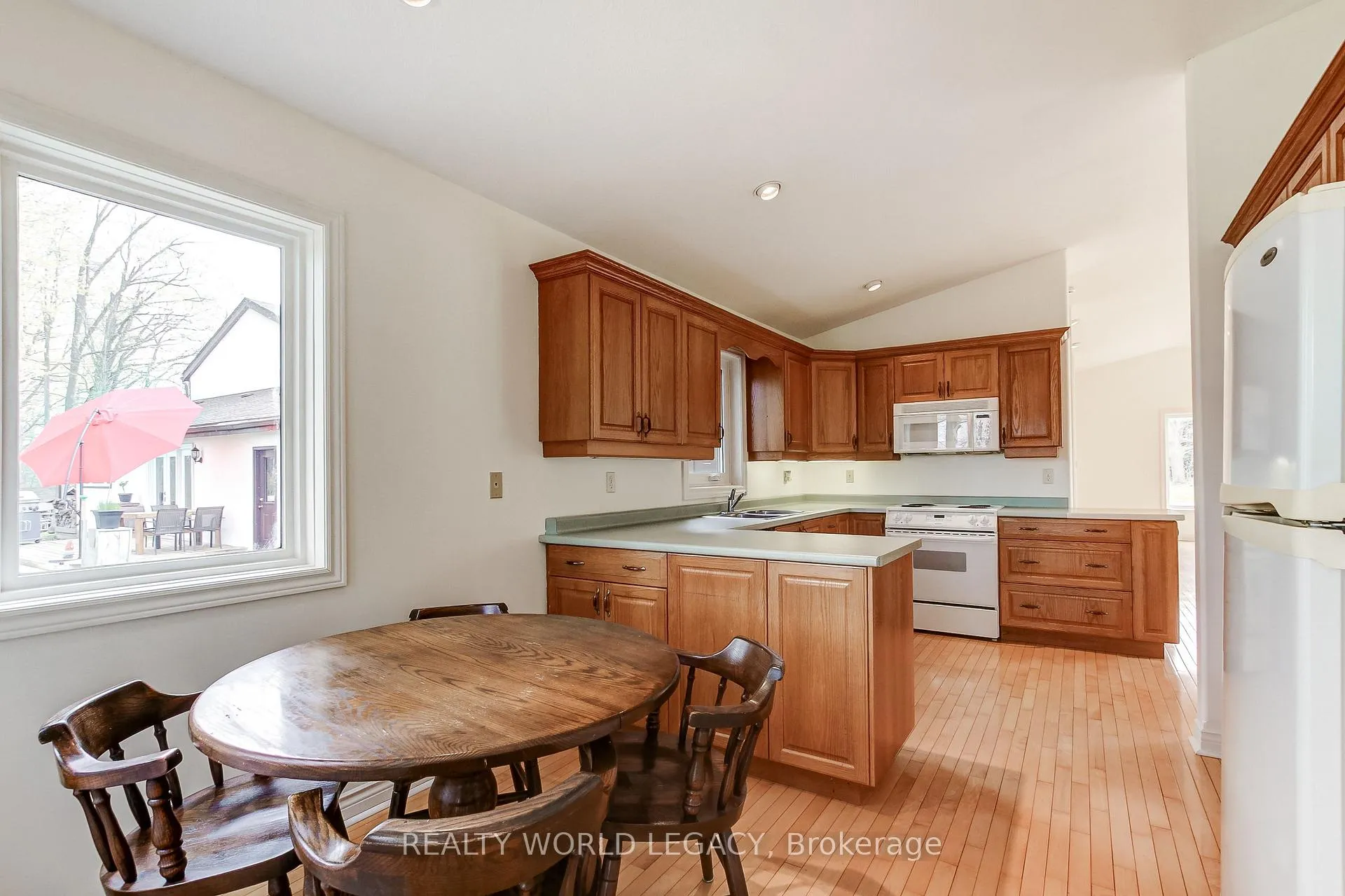 Photo 29 of 2236 Centre Road, Hamilton, Rural Flamborough — HOMEH