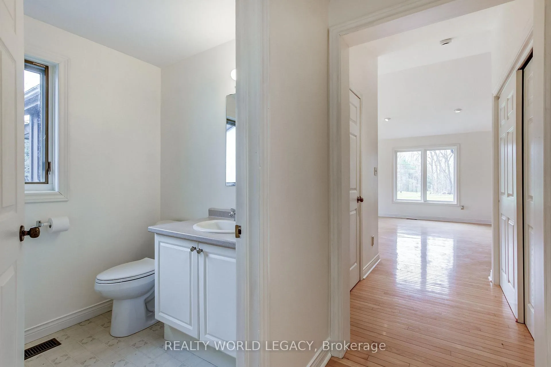 Photo 31 of 2236 Centre Road, Hamilton, Rural Flamborough — HOMEH