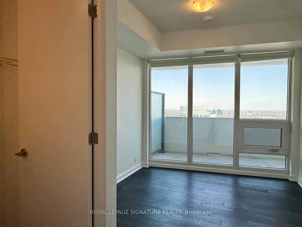 Photo 11 of Unit 3903, 2221 Yonge Street, Toronto, Mount Pleasant West — HOMEH