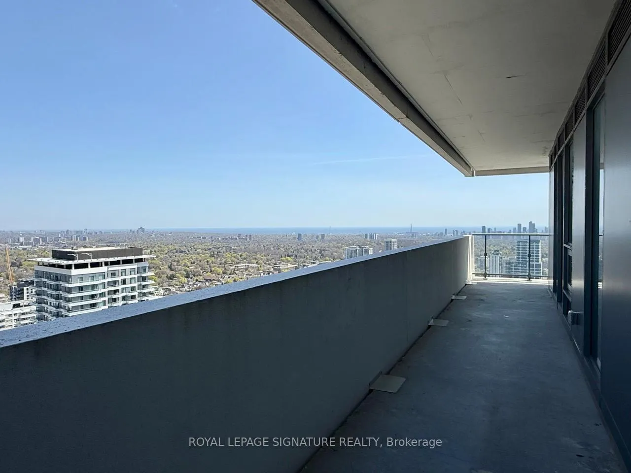 Photo 15 of Unit 3903, 2221 Yonge Street, Toronto, Mount Pleasant West — HOMEH