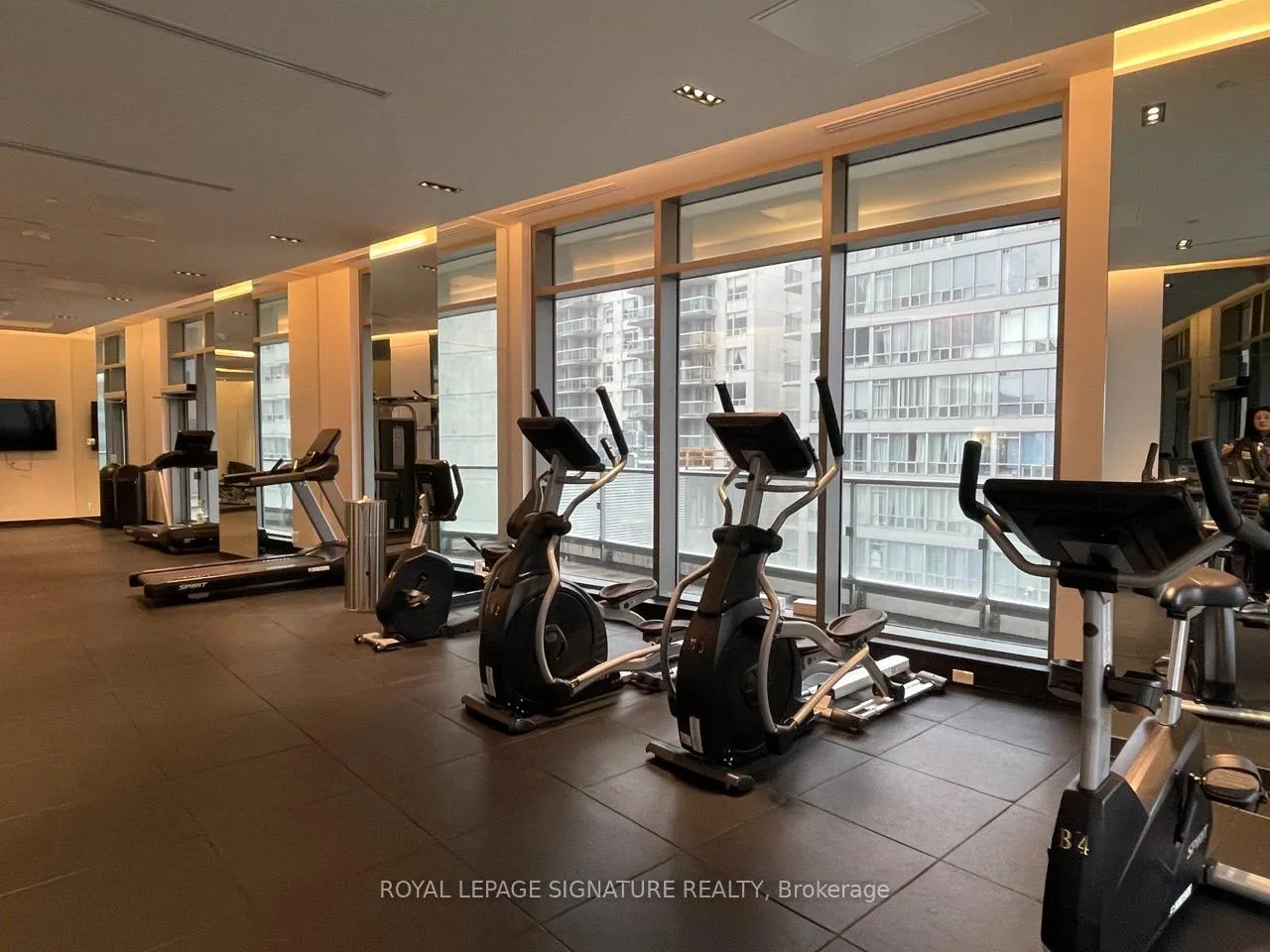 Photo 18 of Unit 3903, 2221 Yonge Street, Toronto, Mount Pleasant West — HOMEH