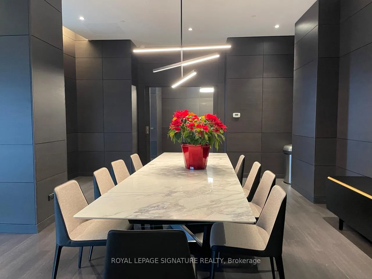 Photo 22 of Unit 3903, 2221 Yonge Street, Toronto, Mount Pleasant West — HOMEH