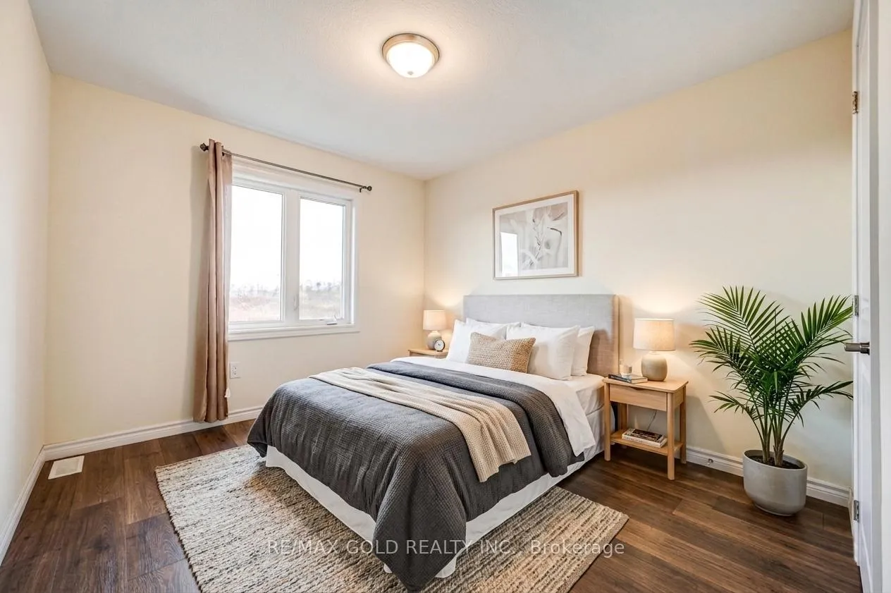 Photo 15 of 84 Atlantis Drive W, Orillia — HOMEH