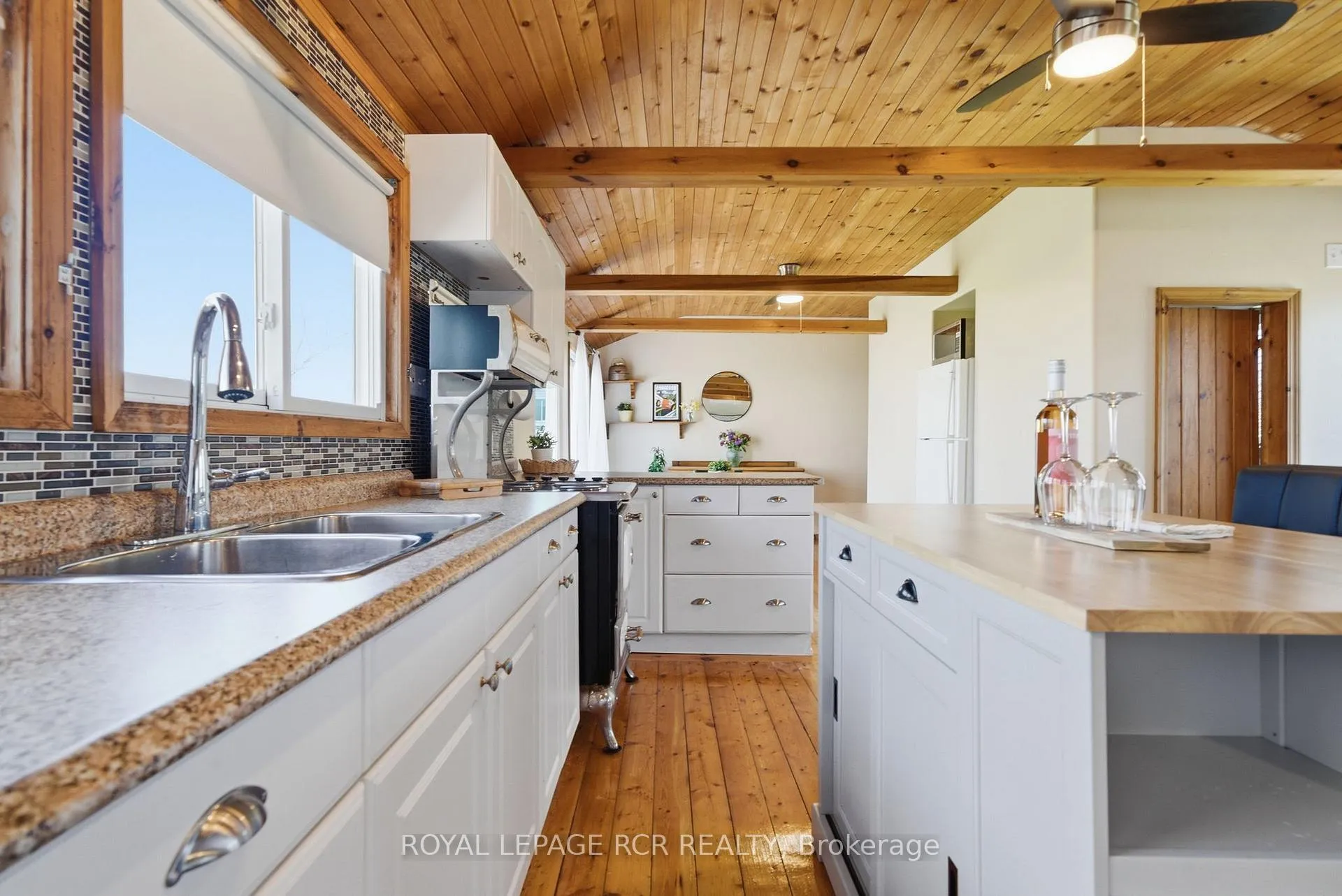 Photo 11 of 130 Ould Drive, Prince Edward County, Hillier Ward — HOMEH
