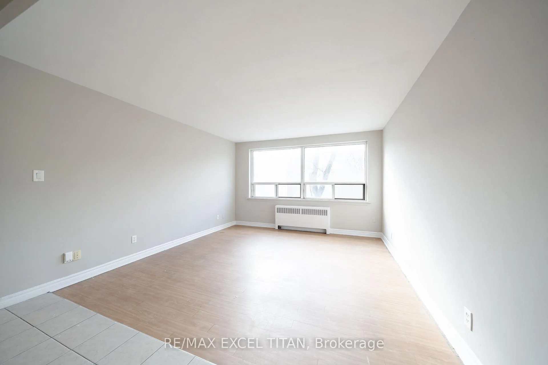 Photo 2 of Unit 209A, 468 Ottawa Street, Hamilton, Corktown — HOMEH