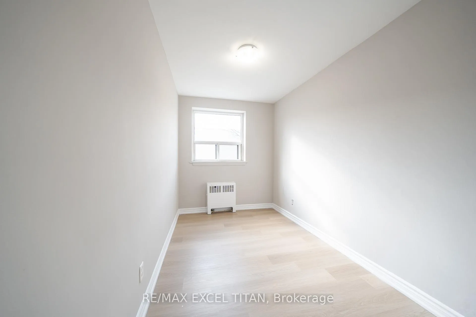 Photo 4 of Unit 209A, 468 Ottawa Street, Hamilton, Corktown — HOMEH