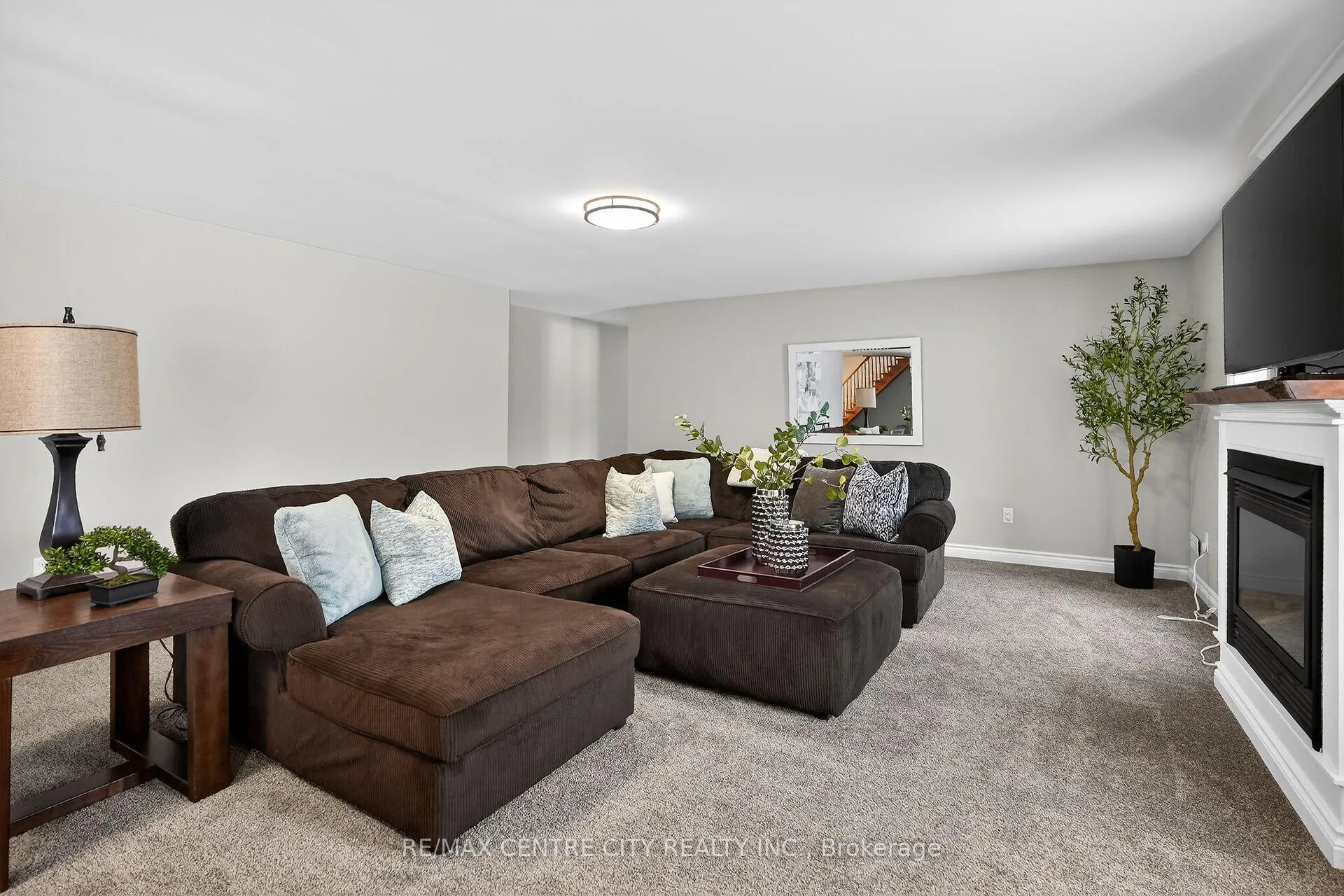 Photo 29 of 92 Mill Street, Middlesex Centre, Ilderton — HOMEH