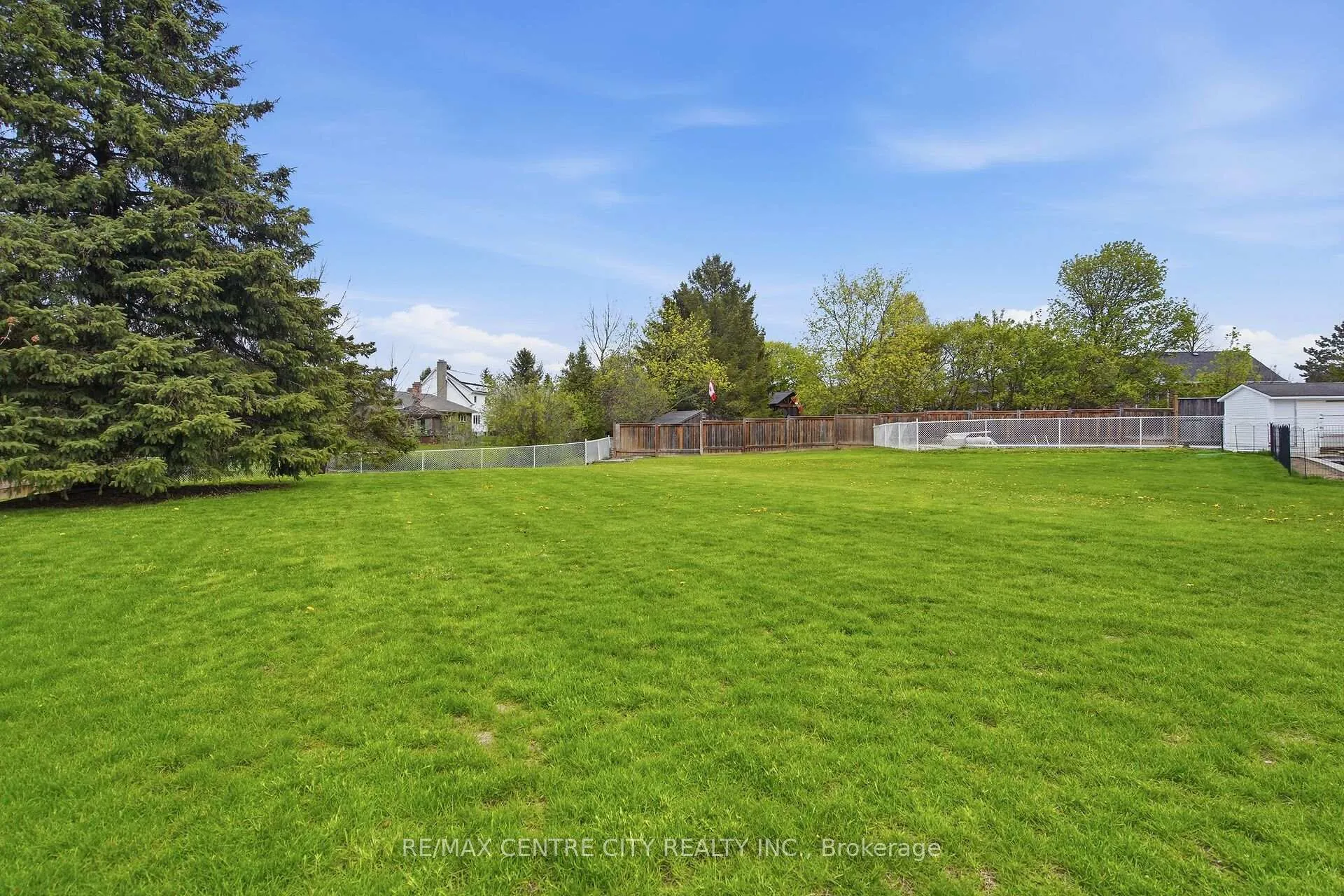 Photo 39 of 92 Mill Street, Middlesex Centre, Ilderton — HOMEH