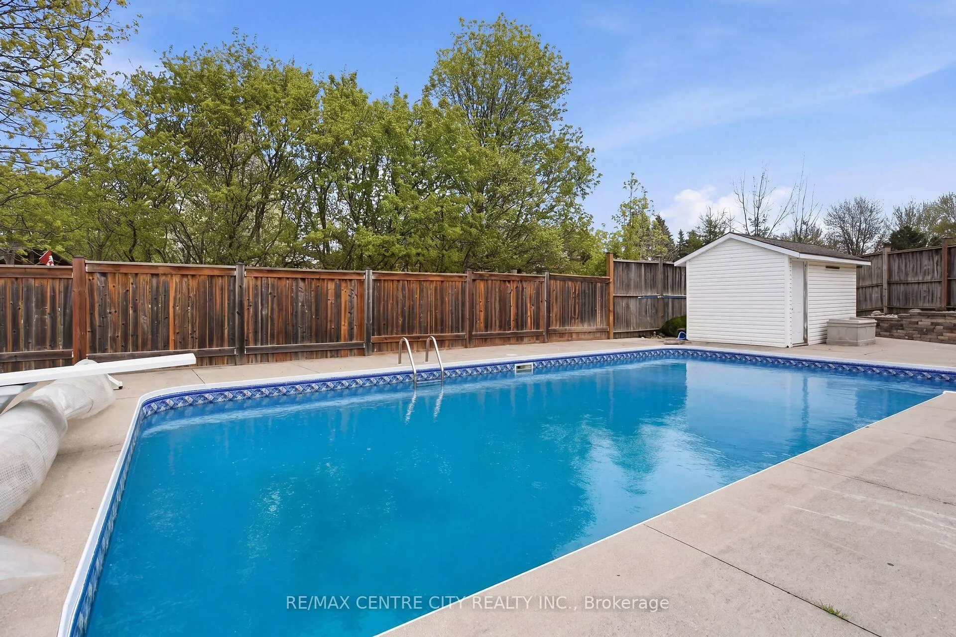 Photo 43 of 92 Mill Street, Middlesex Centre, Ilderton — HOMEH
