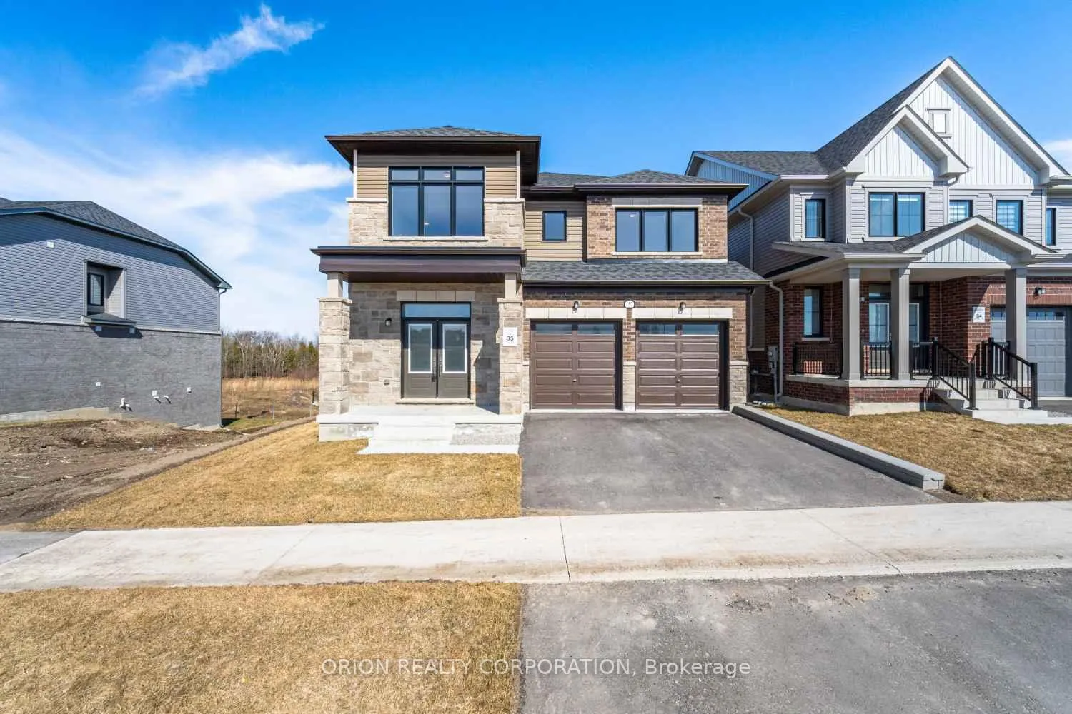 Photo 2 of 152 Thicketwood Avenue, Barrie, Rural Barrie Southeast — HOMEH