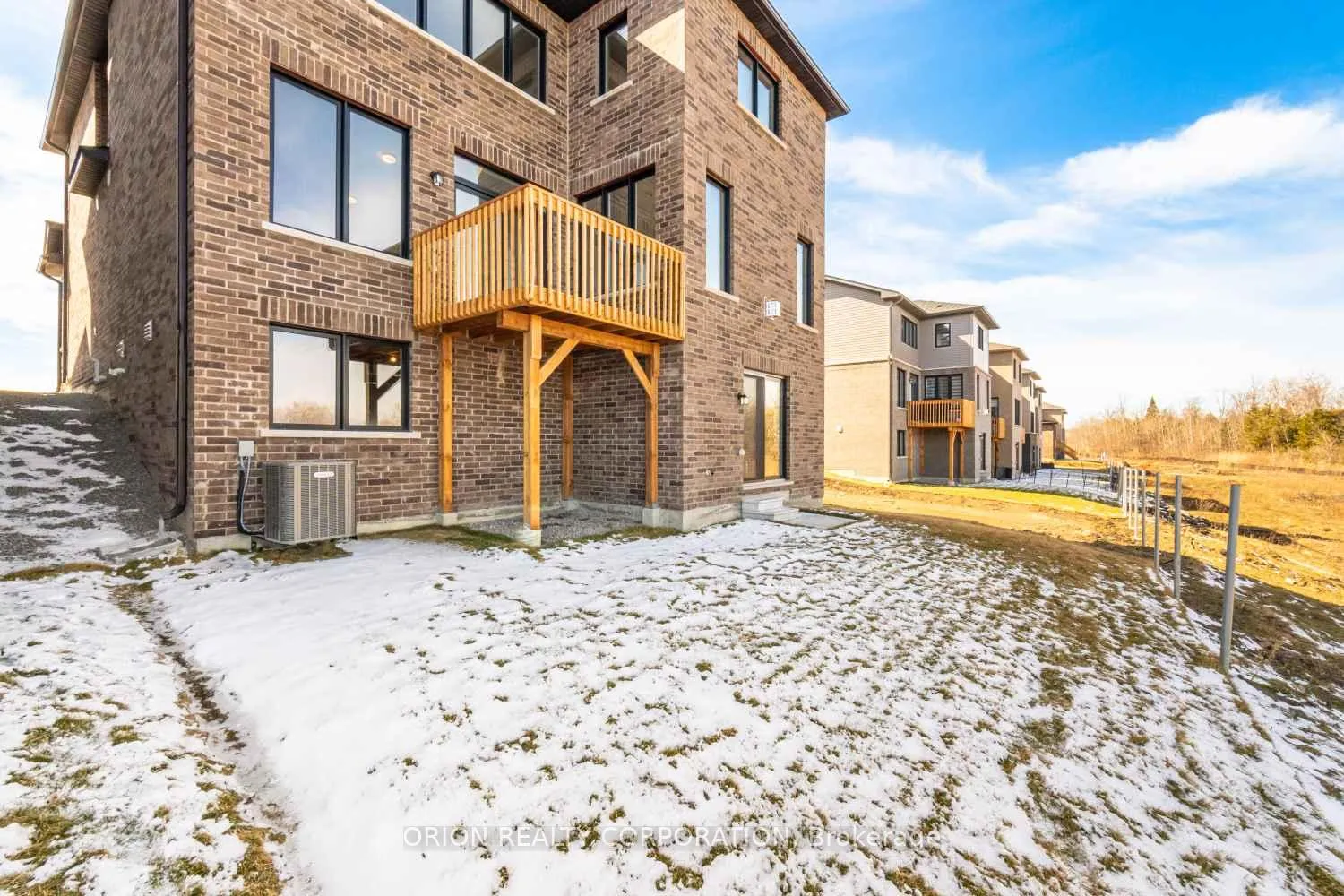 Photo 41 of 152 Thicketwood Avenue, Barrie, Rural Barrie Southeast — HOMEH