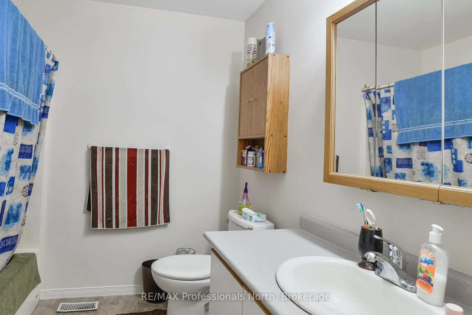 Photo 7 of 41 Pinecone Drive, Bracebridge, Monck (Bracebridge) — HOMEH