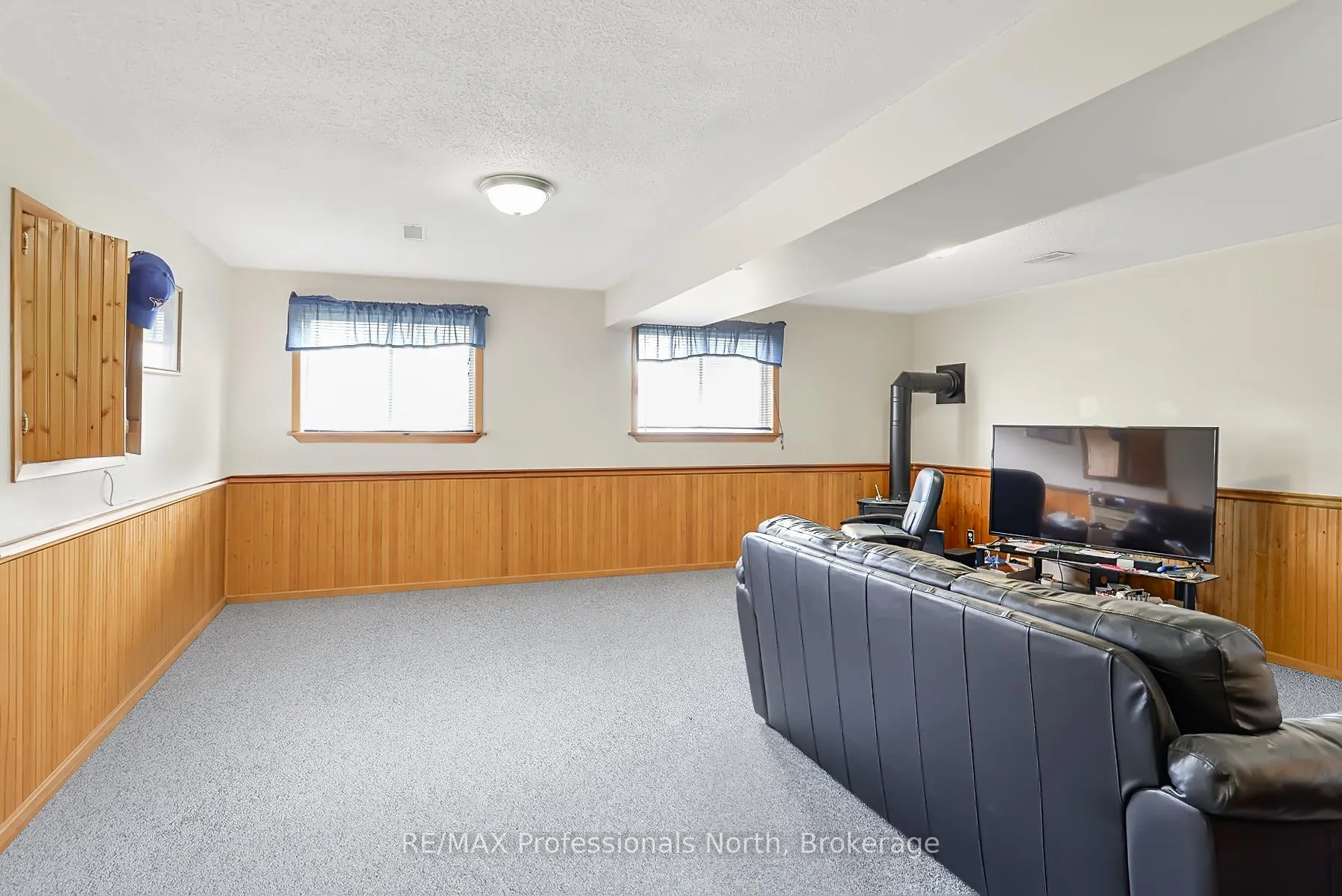 Photo 11 of 41 Pinecone Drive, Bracebridge, Monck (Bracebridge) — HOMEH