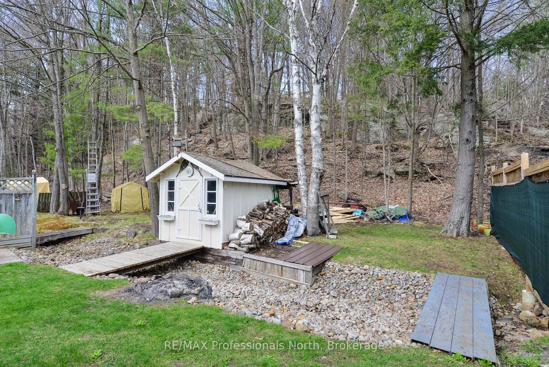 Photo 15 of 41 Pinecone Drive, Bracebridge, Monck (Bracebridge) — HOMEH