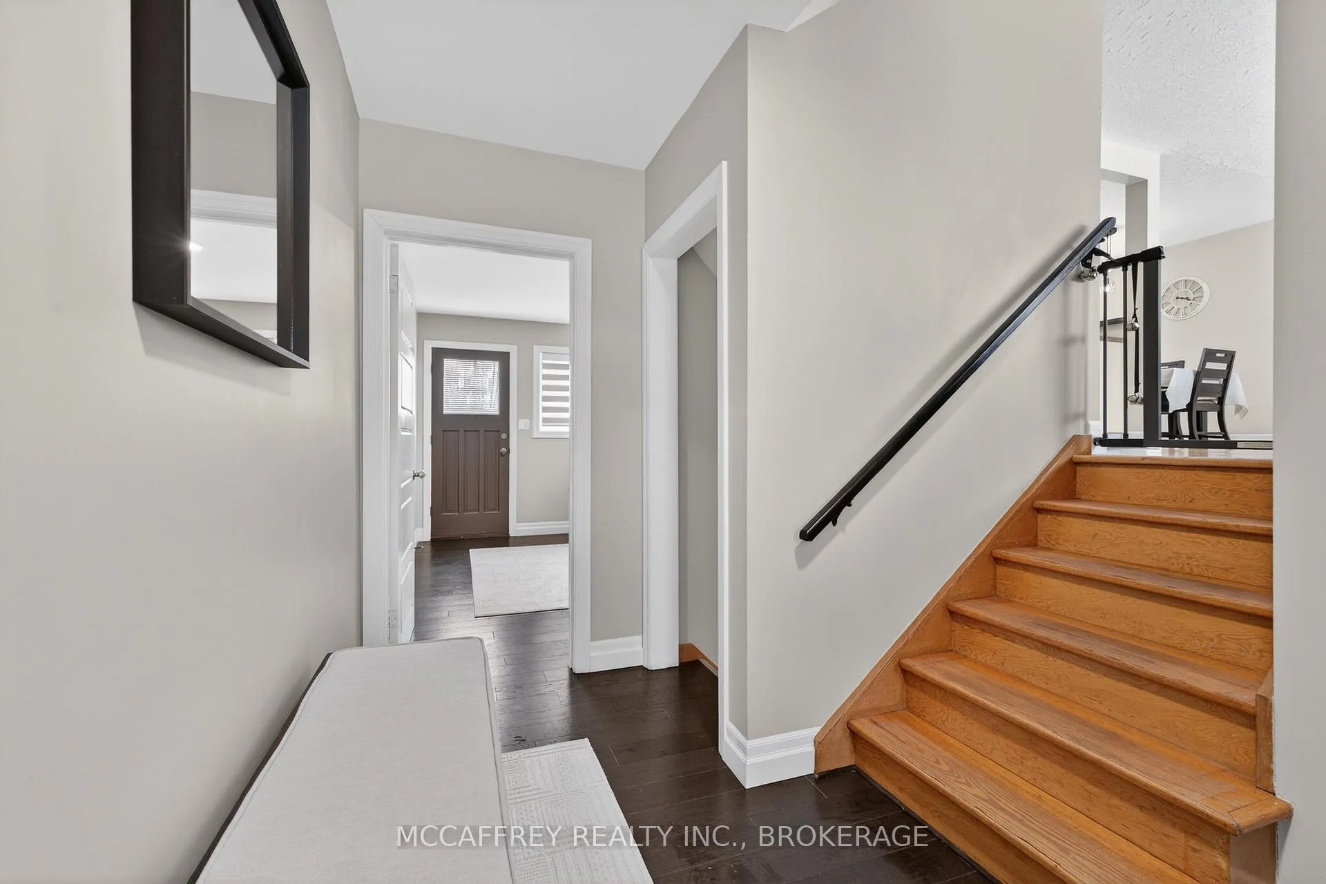 Photo 3 of 31 Meadowvale Avenue, Belleville, Belleville Ward — HOMEH