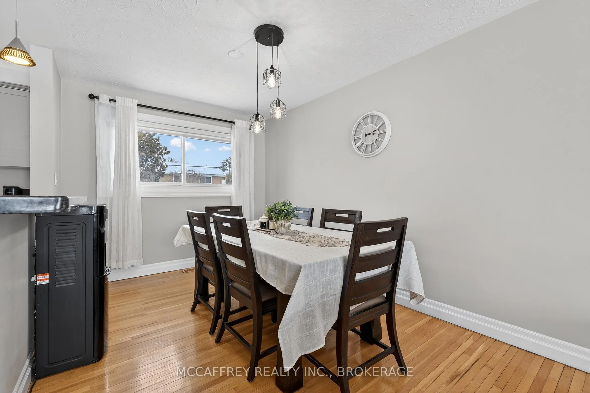 Photo 7 of 31 Meadowvale Avenue, Belleville, Belleville Ward — HOMEH