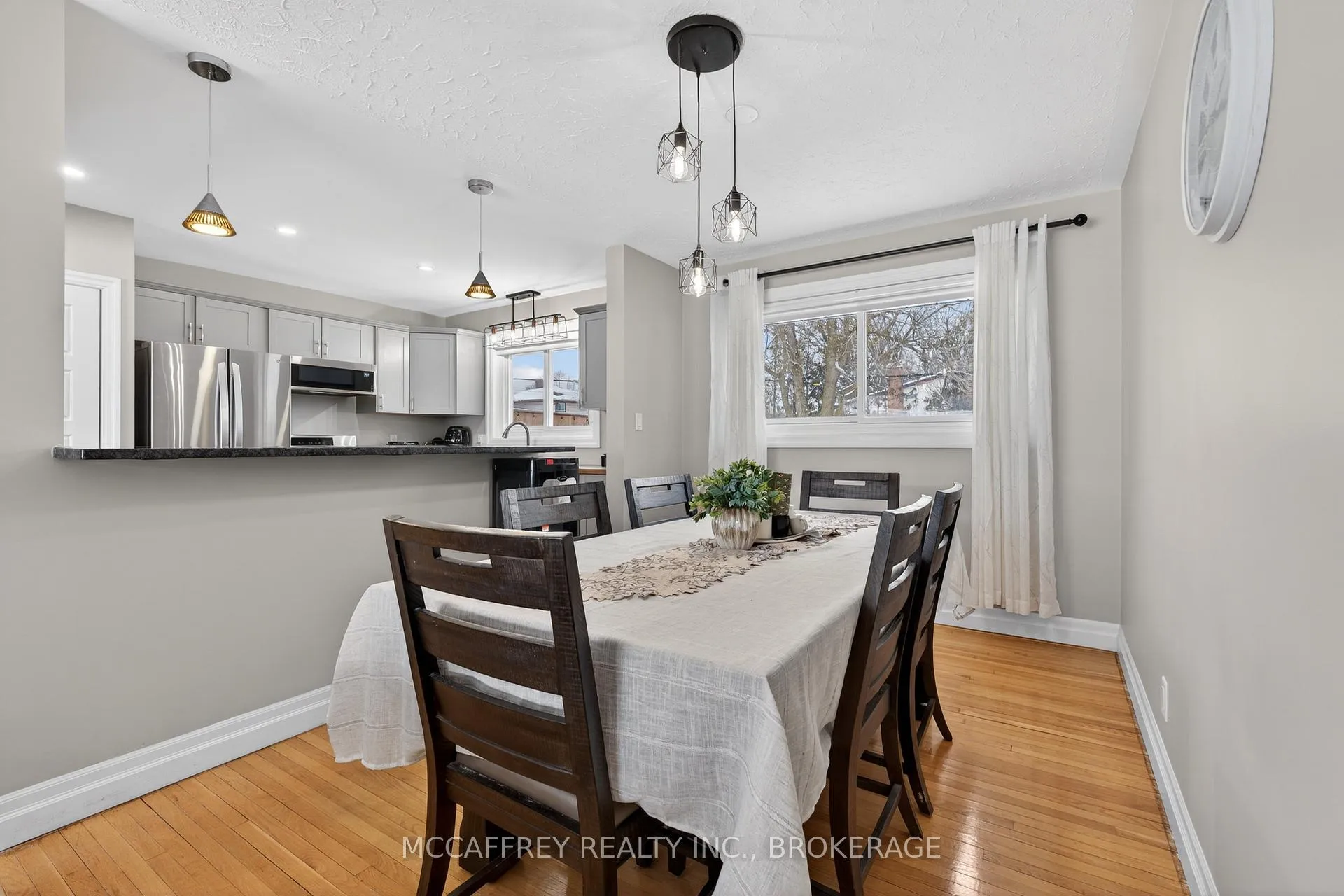 Photo 8 of 31 Meadowvale Avenue, Belleville, Belleville Ward — HOMEH