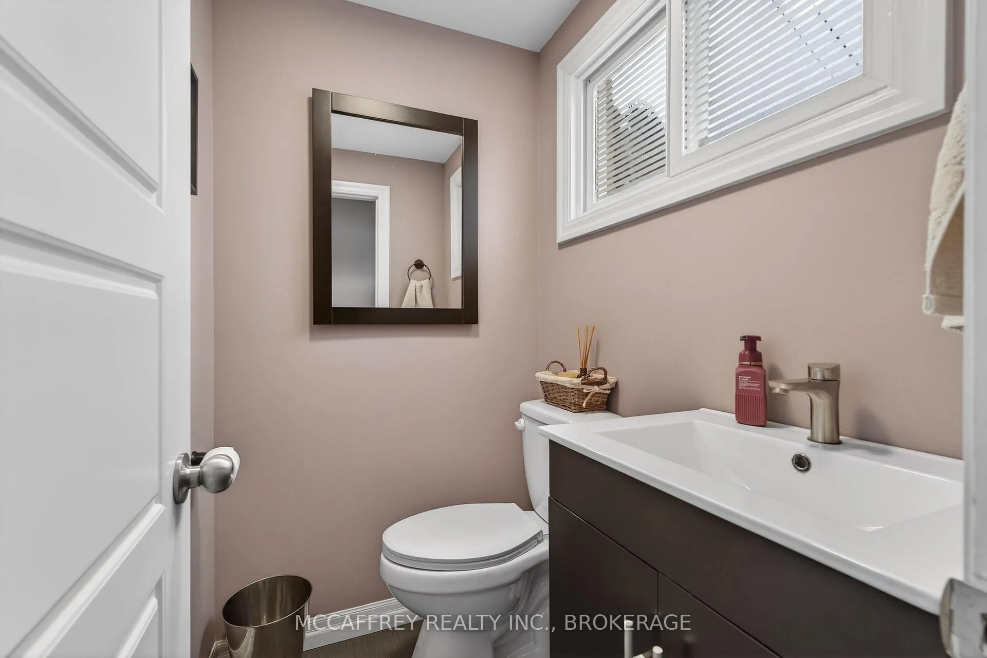 Photo 29 of 31 Meadowvale Avenue, Belleville, Belleville Ward — HOMEH