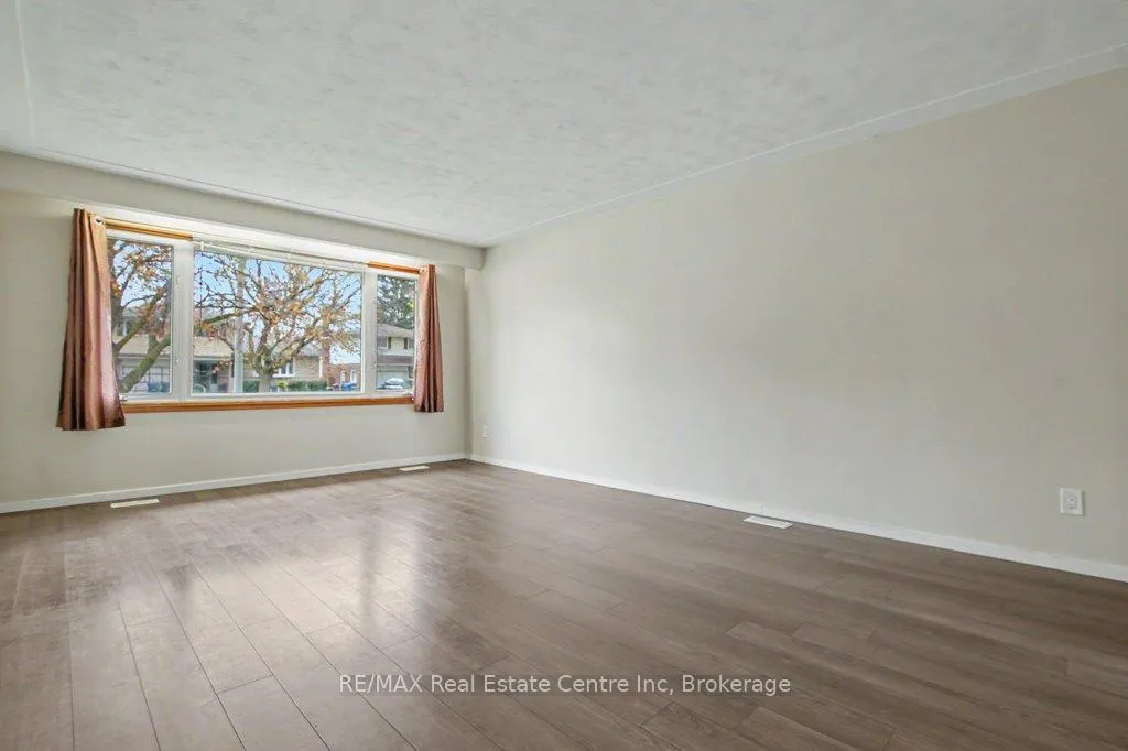 Photo 9 of 73 Harvard Road, Guelph, Kortright West — HOMEH