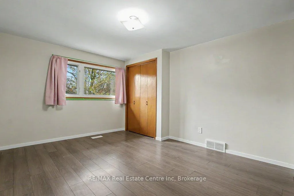 Photo 20 of 73 Harvard Road, Guelph, Kortright West — HOMEH