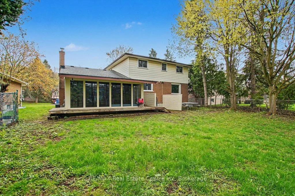 Photo 26 of 73 Harvard Road, Guelph, Kortright West — HOMEH