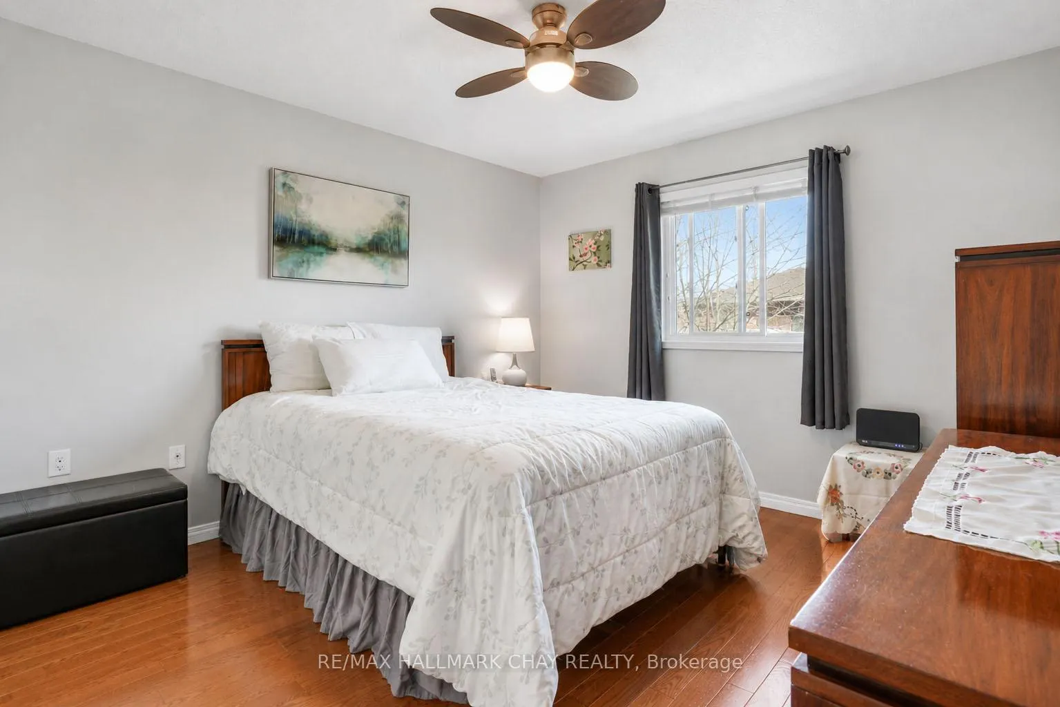 Photo 9 of 35 Butternut Drive, Barrie, Holly — HOMEH