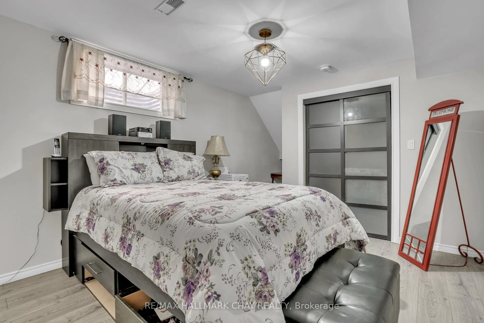 Photo 16 of 35 Butternut Drive, Barrie, Holly — HOMEH