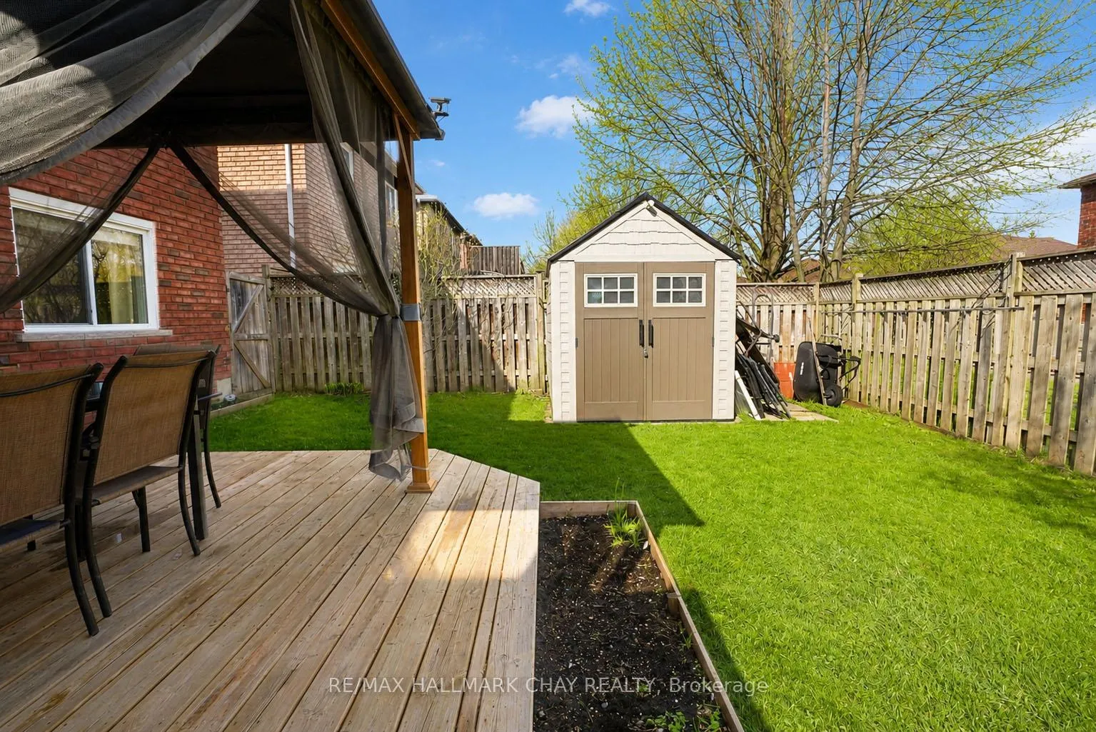 Photo 20 of 35 Butternut Drive, Barrie, Holly — HOMEH