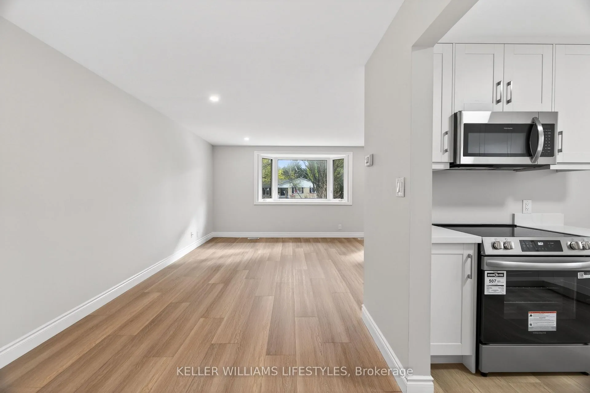 Photo 10 of Unit A, 159 Ewen Avenue, Southwest Middlesex, Glencoe — HOMEH