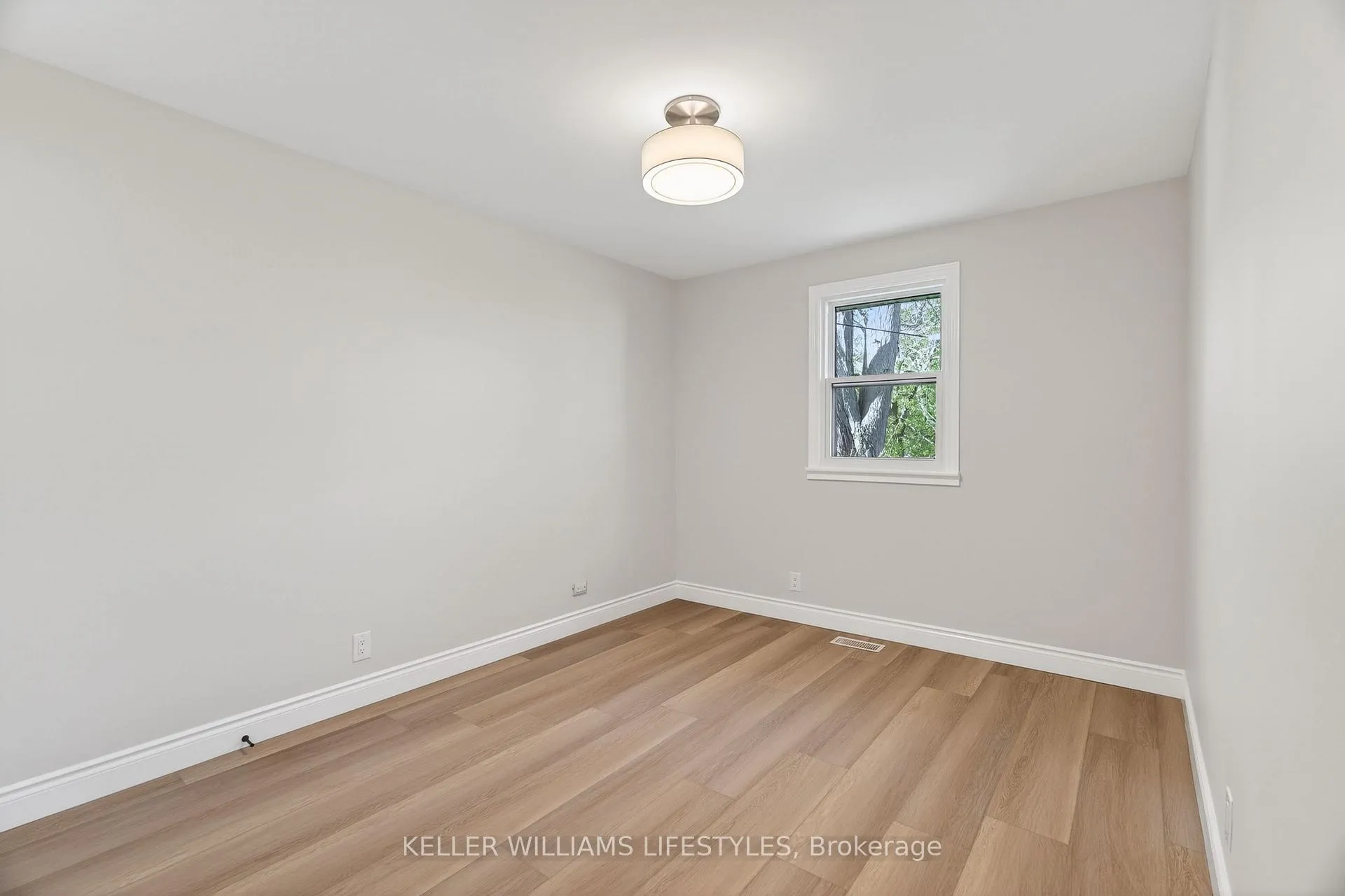 Photo 19 of Unit A, 159 Ewen Avenue, Southwest Middlesex, Glencoe — HOMEH