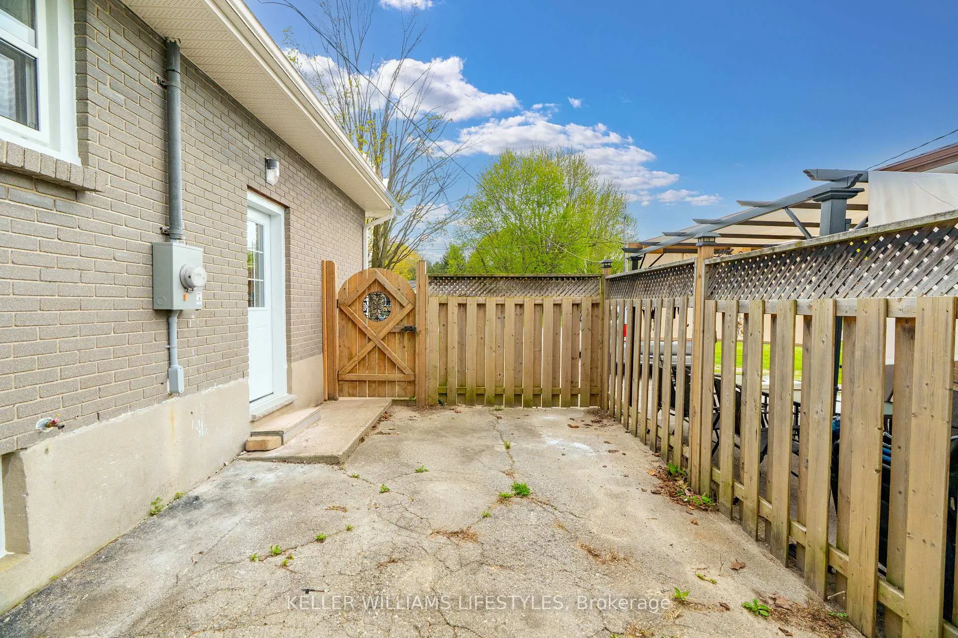 Photo 29 of Unit A, 159 Ewen Avenue, Southwest Middlesex, Glencoe — HOMEH