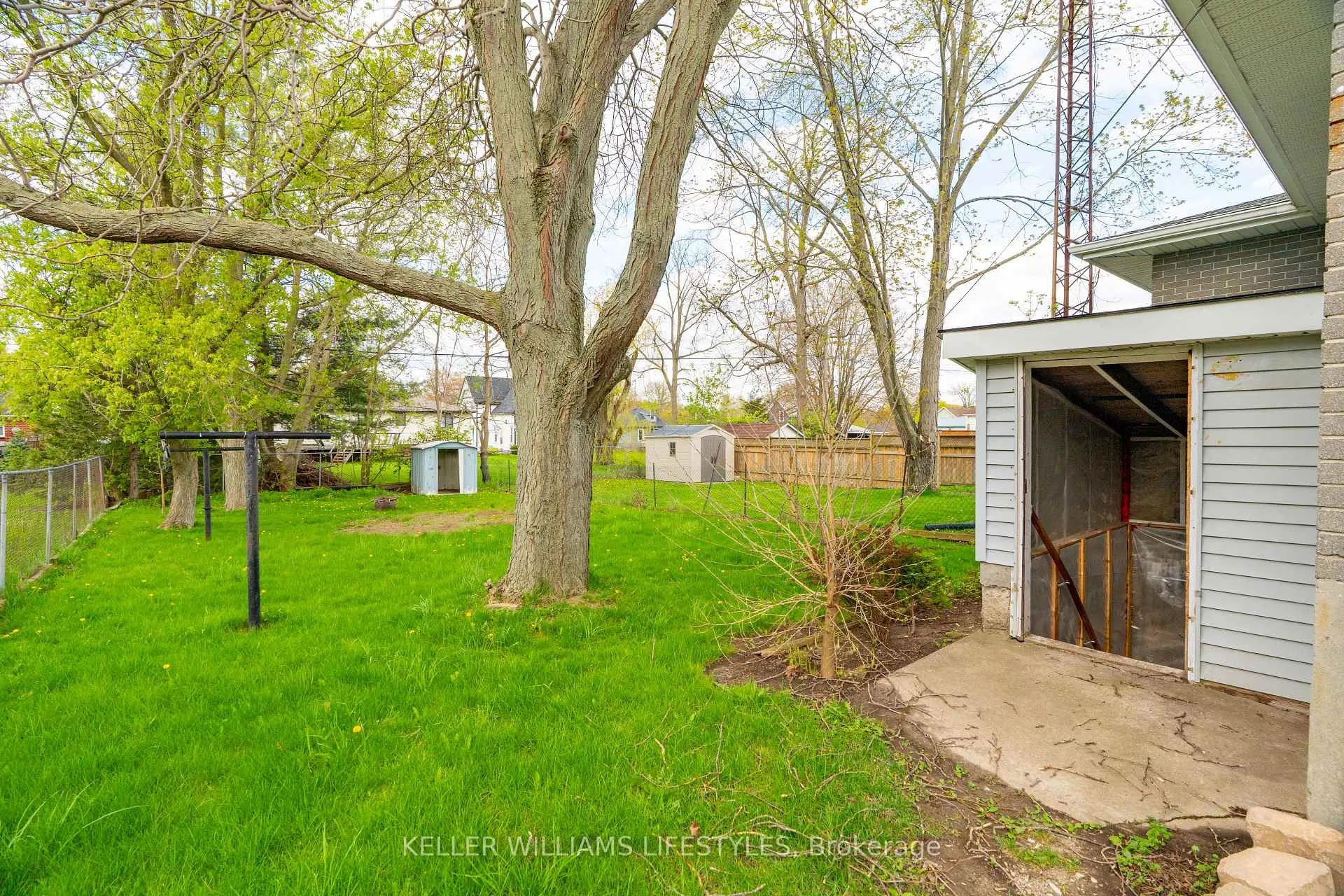 Photo 31 of Unit A, 159 Ewen Avenue, Southwest Middlesex, Glencoe — HOMEH