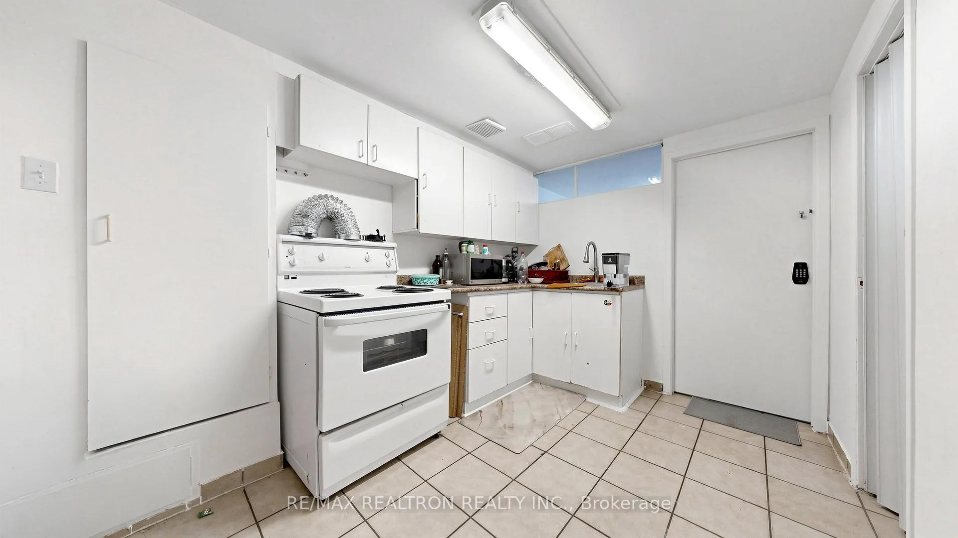 Photo 34 of 58 Glanvil Crescent, Scarborough, Malvern — HOMEH